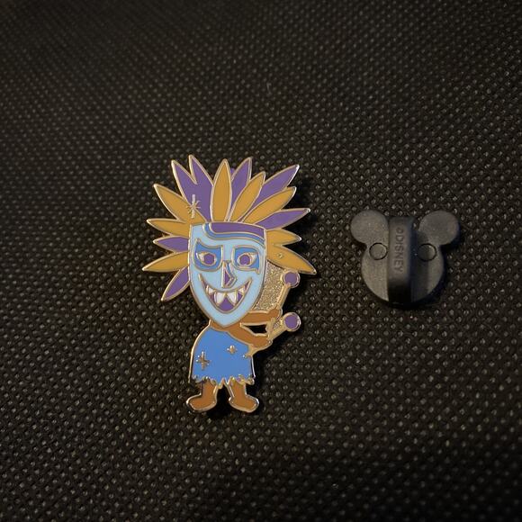 NEW Disney World 50th Anniversary Mystery Pin Box - Small World Tiki Aloha Boy - Picture 2 of 5